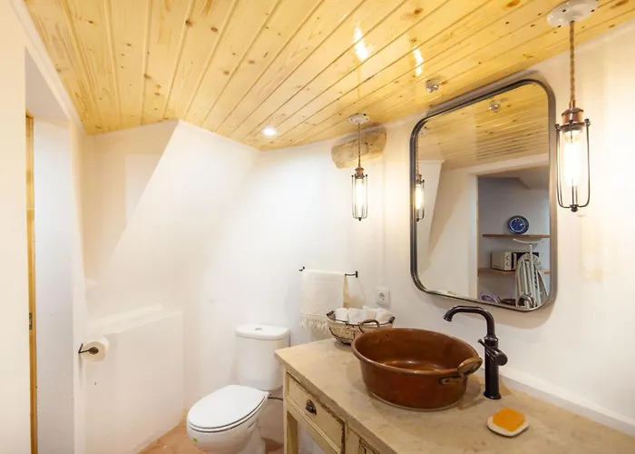 The Indigo Windmill Retreat, Peniche *