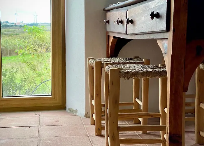 The Indigo Windmill Retreat, Peniche Willa