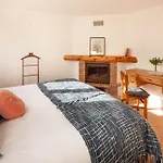 The Indigo Windmill Retreat, Peniche 빌라