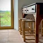 The Indigo Windmill Retreat, Peniche 빌라