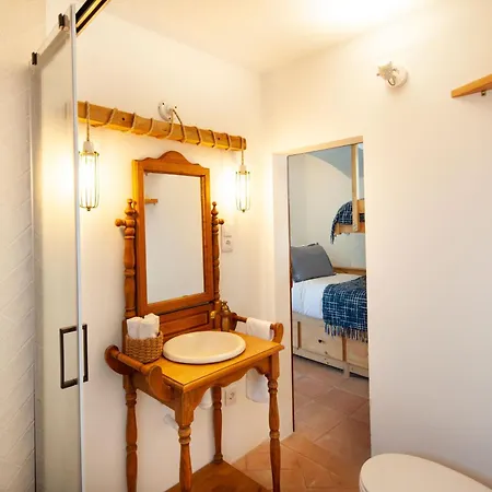 The Indigo Windmill Retreat, Peniche 빌라
