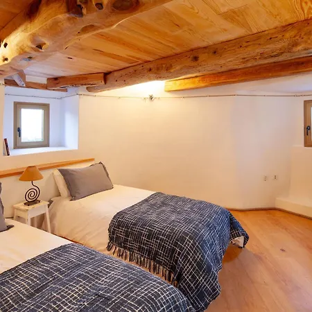 The Indigo Windmill Retreat, Peniche Villa